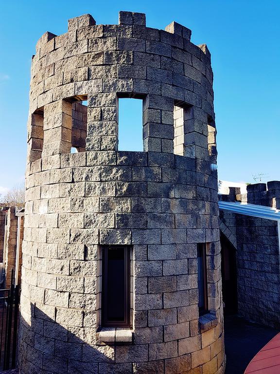 Вилла Unique Castle In Окленд Экстерьер фото