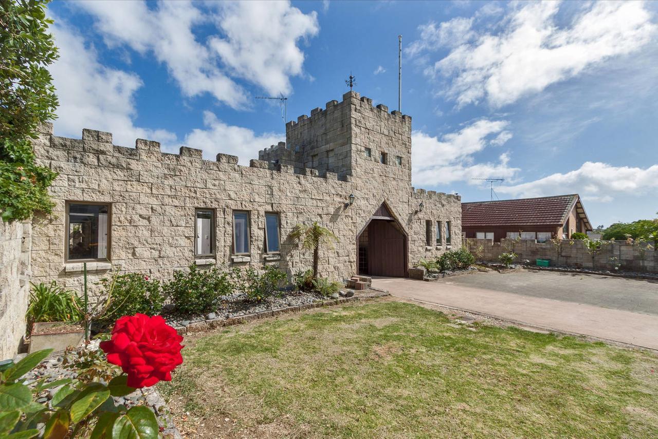 Вилла Unique Castle In Окленд Экстерьер фото